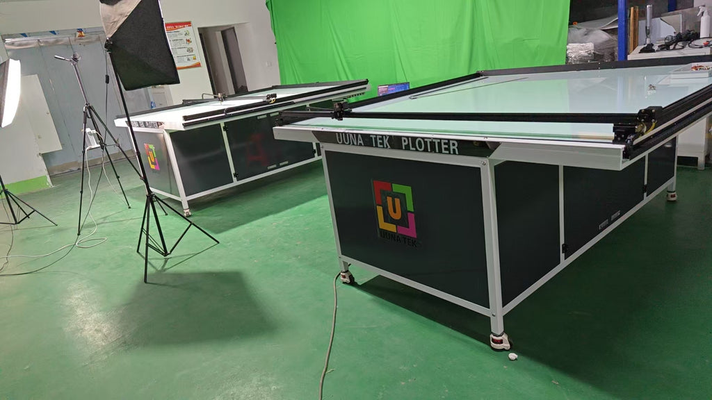 UUNA TEK 3.0 - Pen Plotter All-in-One di Alta Gamma Preassemblato Formati 2X1.25M/2X2M/2X4M Robot da Disegno Macchine da Disegno